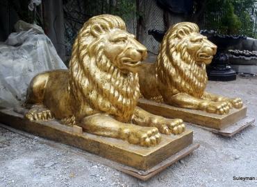 Лев лежачий