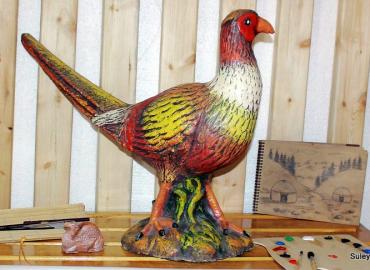 Скульптуры фазанов