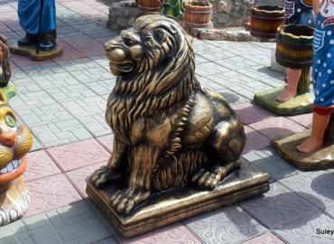 Лев сидячий маленький