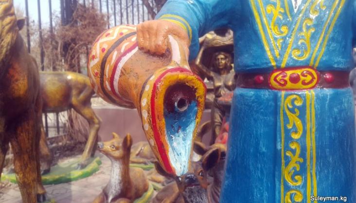 Скульптуры с водой