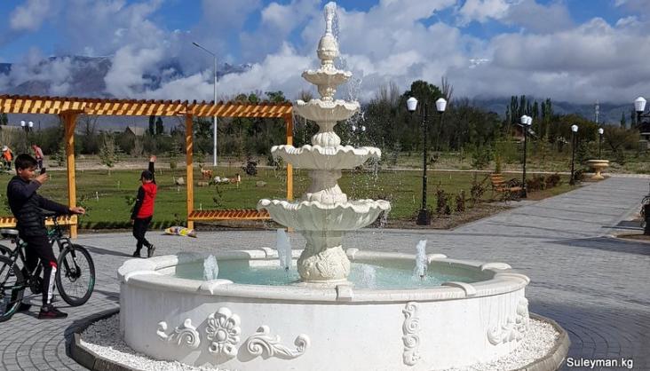 Fontan versal mramor