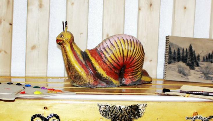 статуэтка улитки для ландшафтного дизайна в Кыргызстане