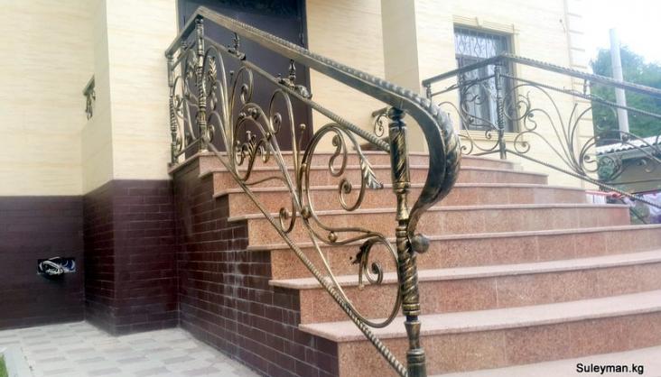 Ковка Бишкек, кованые перила на лестницу.