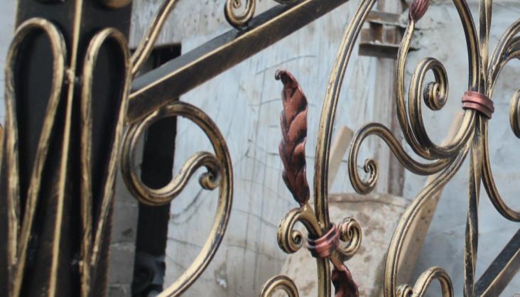 Фото перил в Бишкеке.