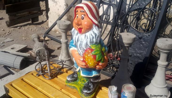 Купить садово парковые скульптуры гнома